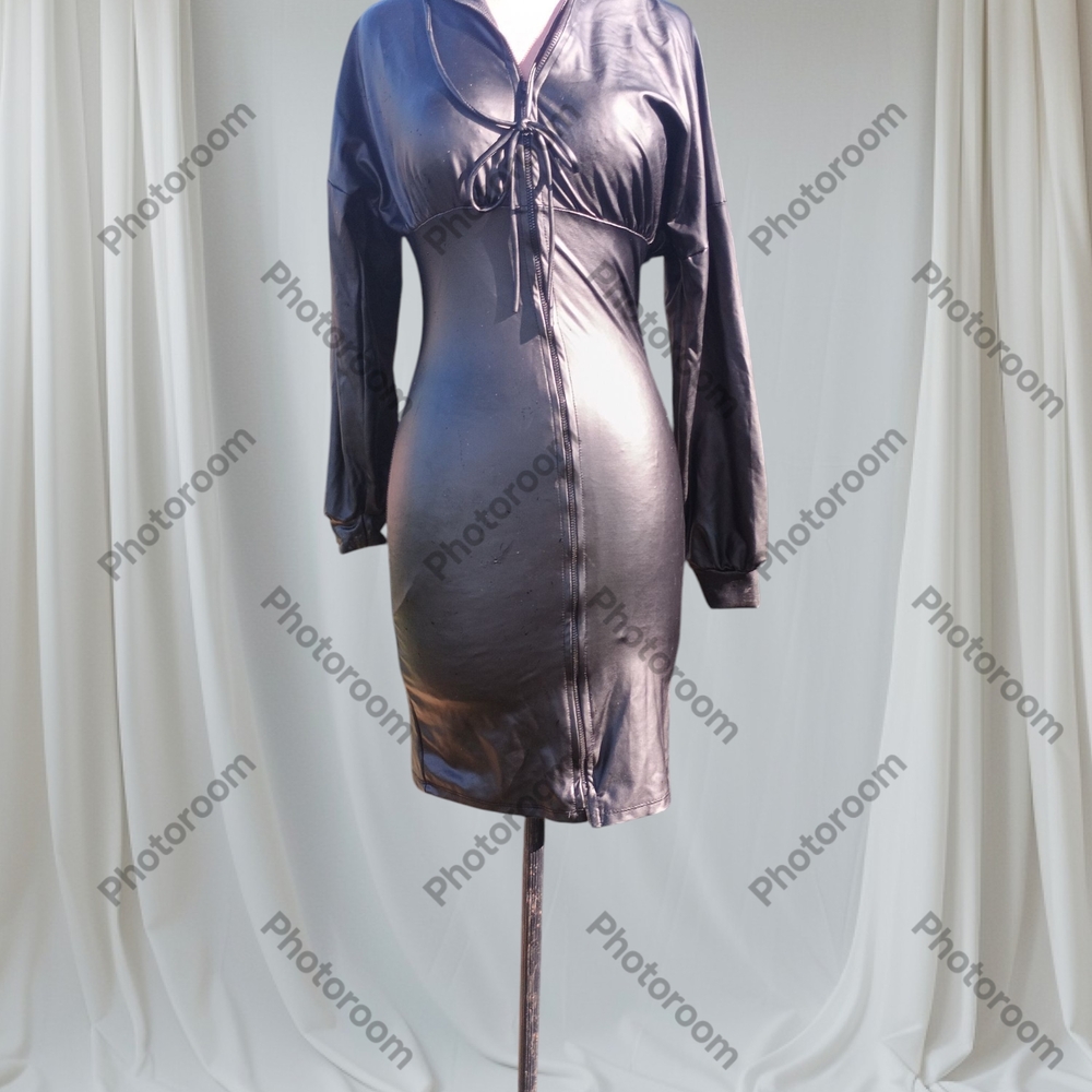 Chic Long Sleeve Black Dress